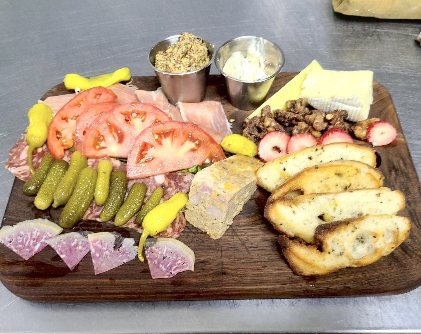 New Season, New Menu! Farmer and Frenchman Winery